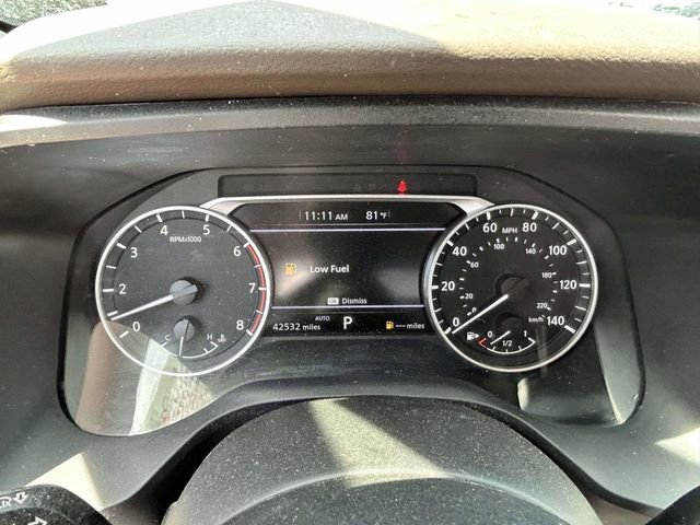 Used 2023 Nissan Rogue S image 22