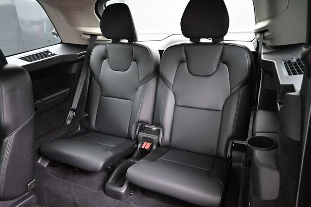 Used 2022 Volvo XC90 T5 Momentum AWD/4WD image 34
