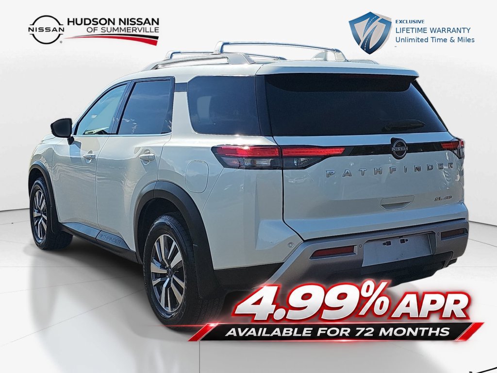 Used 2024 Nissan Pathfinder SL AWD/4WD image 9