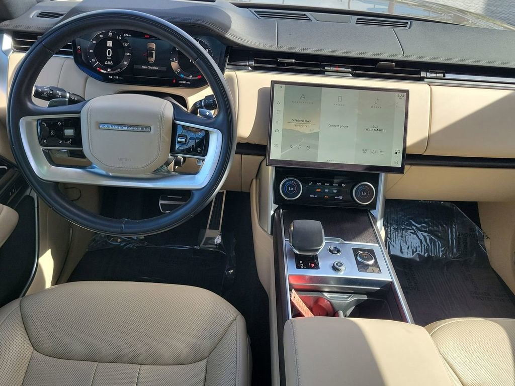Certified 2023 Land Rover Range Rover SE AWD/4WD image 18