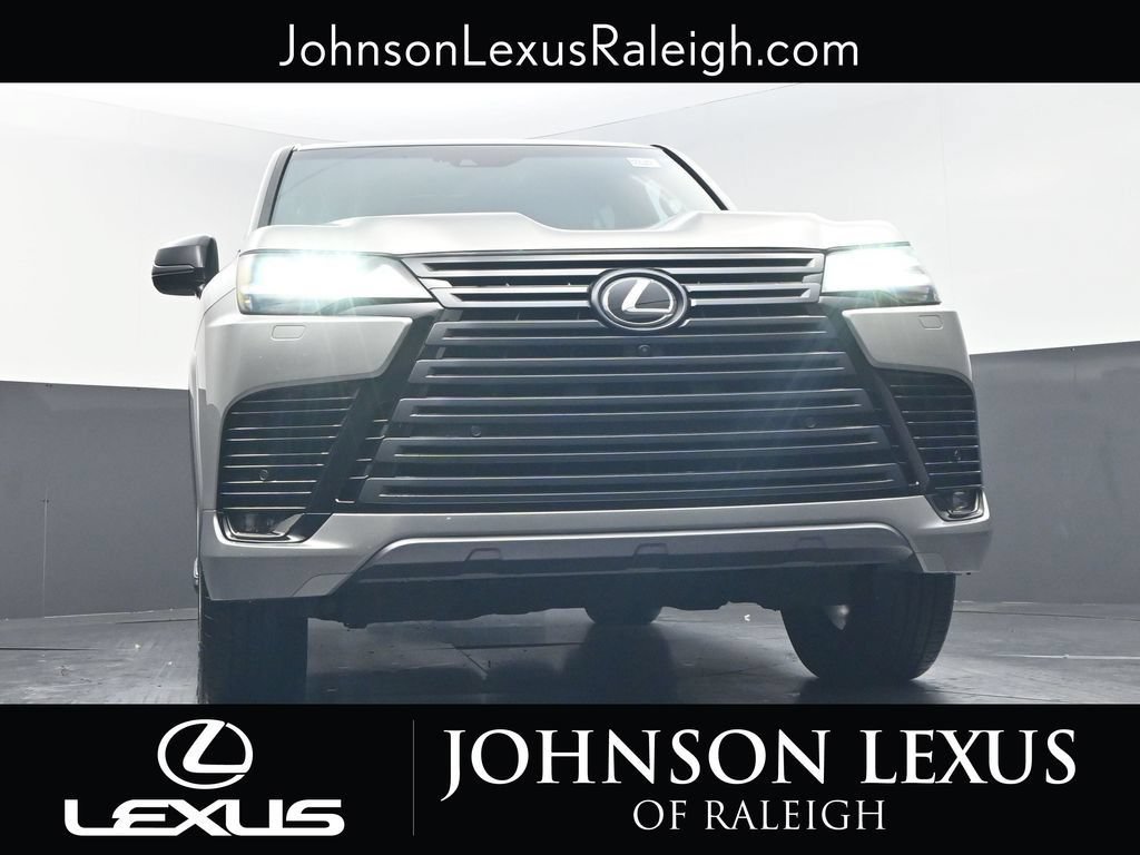 Used 2023 Lexus LX 600 4WD w/ Appearance Package image 16