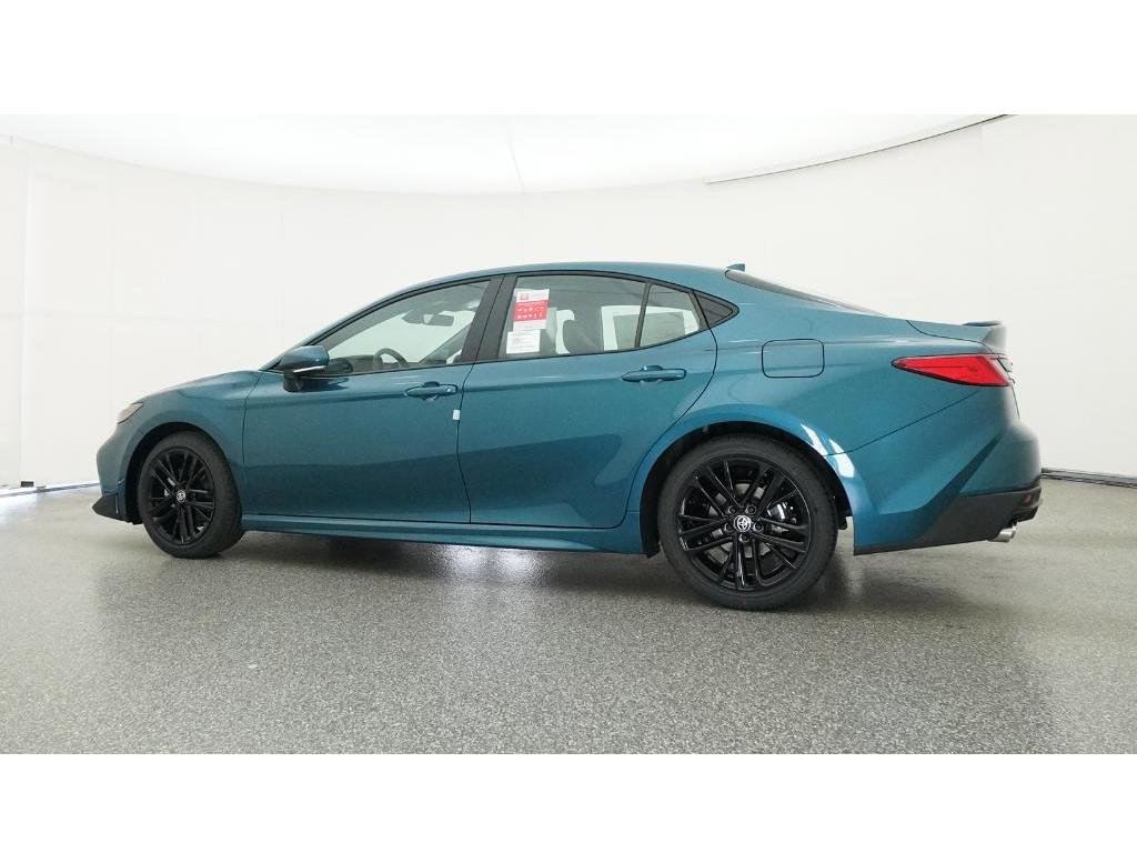 Certified 2025 Toyota Camry SE w/ Convenience Package image 20