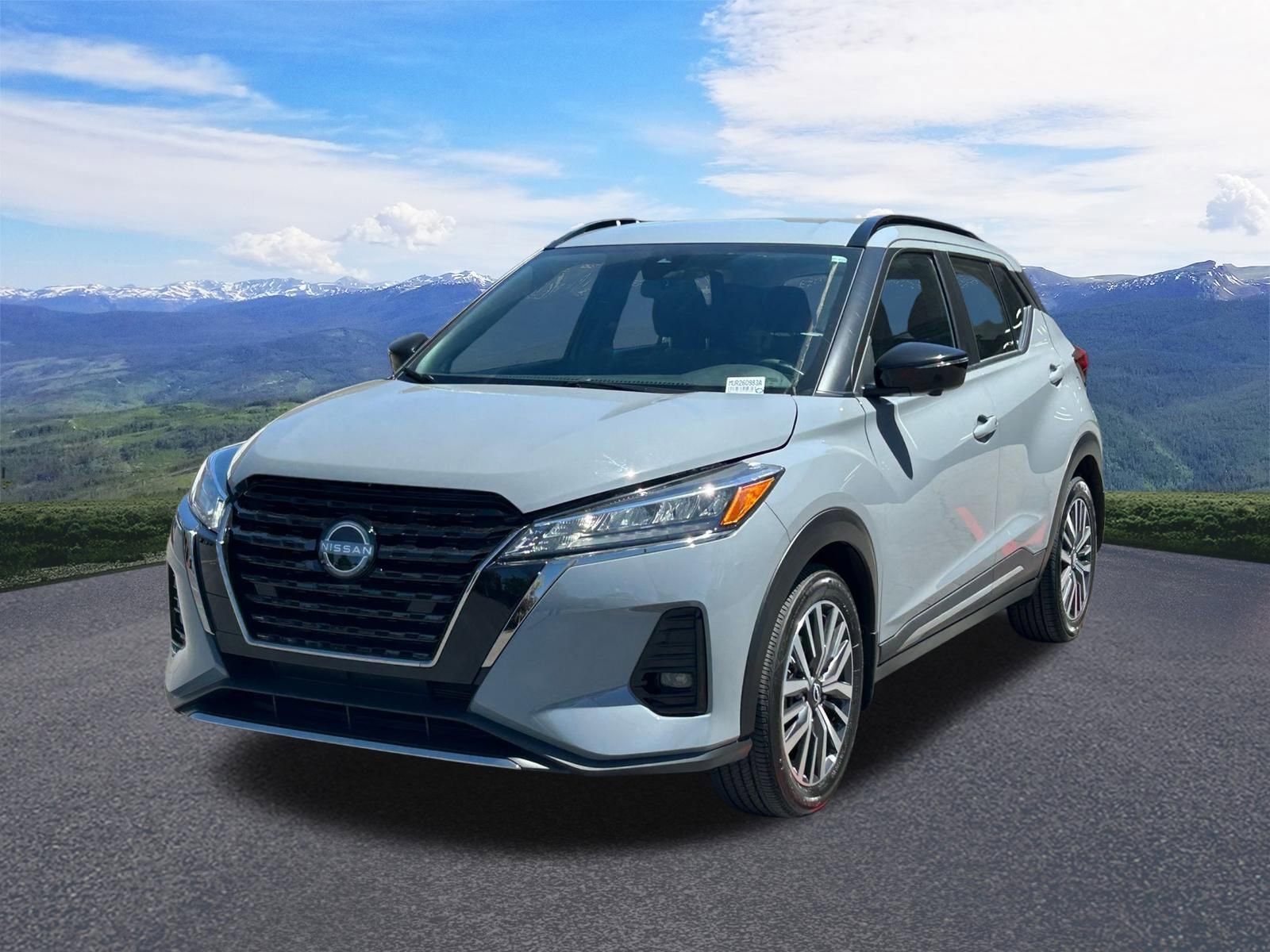 Used 2023 Nissan Kicks SR FWD image 1