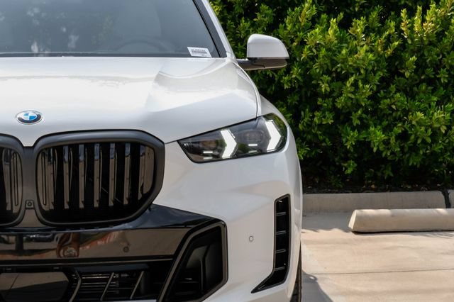 Used 2026 BMW X5 xDrive40i w/ M Sport Package AWD/4WD image 54
