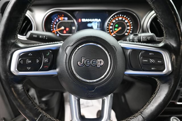 Used 2019 Jeep Wrangler Unlimited Sahara w/ Dual Top Group AWD/4WD image 14