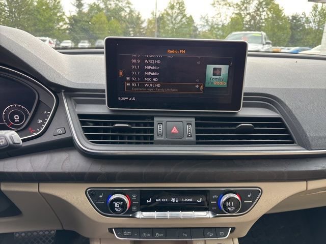 Used 2019 Audi Q5 2.0T Premium Plus w/ Premium Plus Package AWD/4WD image 24