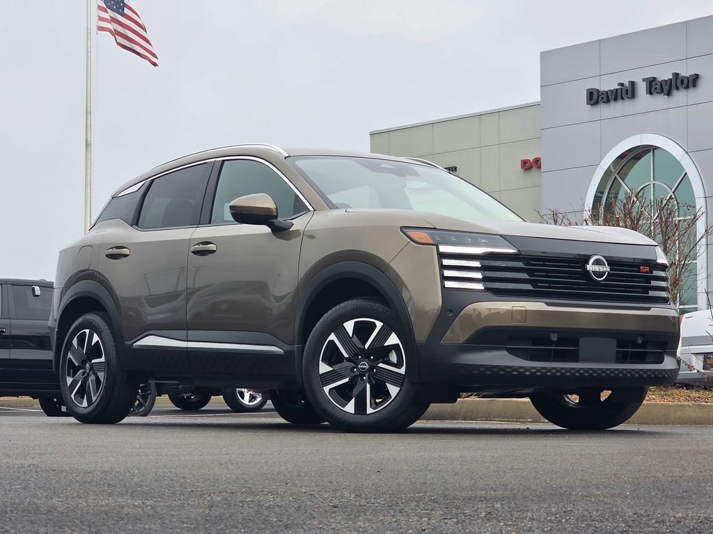 Used 2025 Nissan Kicks SR image 34