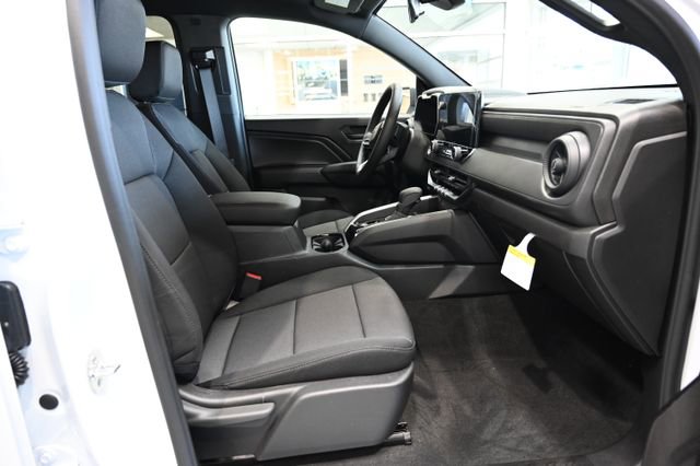 New 2026 Chevrolet Colorado W/T w/ WT Custom Package AWD/4WD image 12