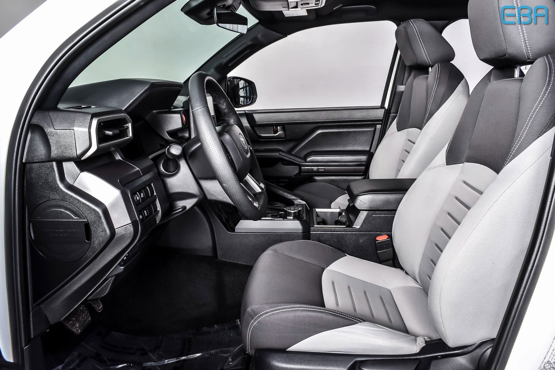 Used 2025 Toyota Tacoma TRD Off-Road image 13