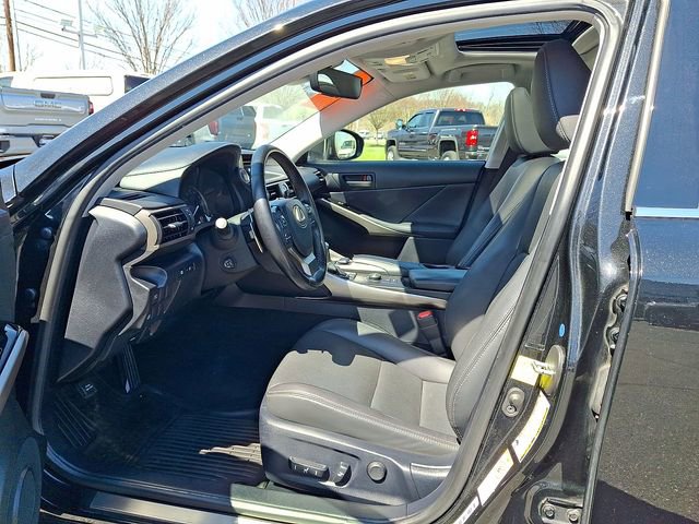 Used 2018 Lexus IS 300 AWD w/ Comfort Package image 20
