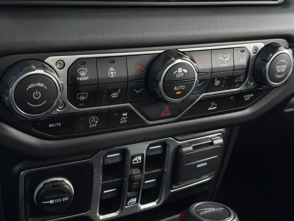 Used 2025 Jeep Gladiator Sport AWD/4WD image 21