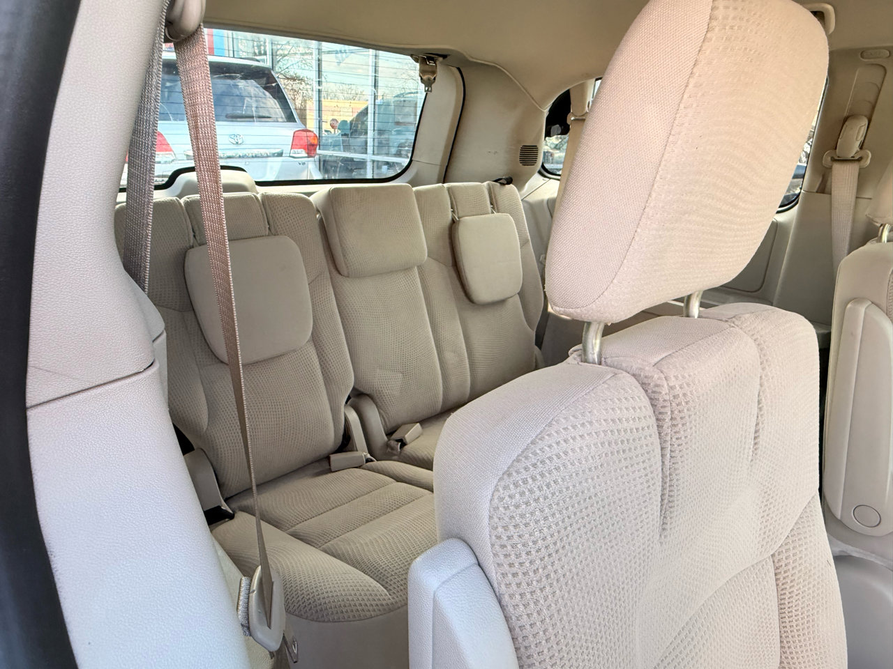 Used 2019 Dodge Grand Caravan SE w/ UConnect Hands-Free Group image 19