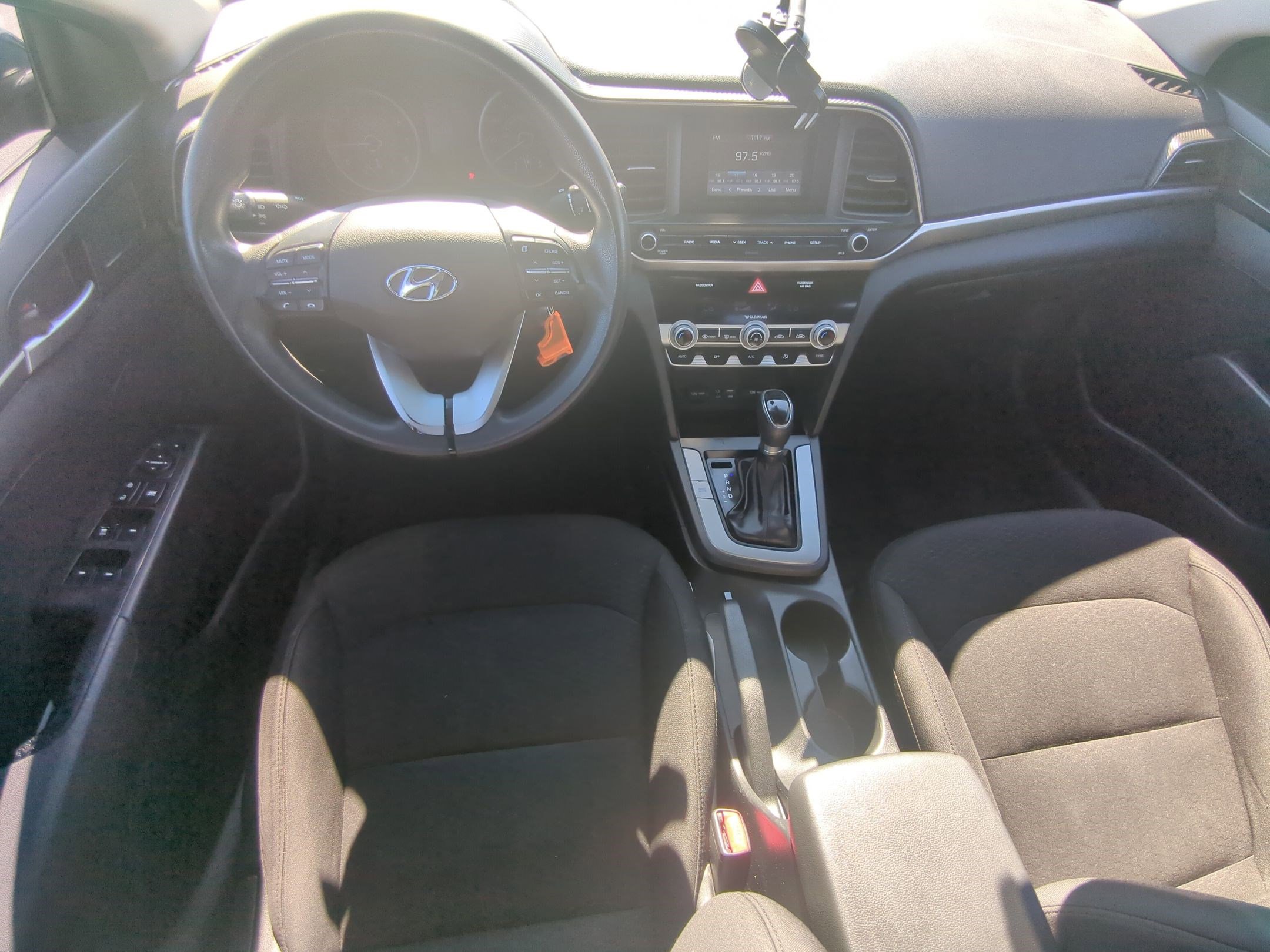 Used 2020 Hyundai Elantra SE w/ Cargo Package (C1) image 28