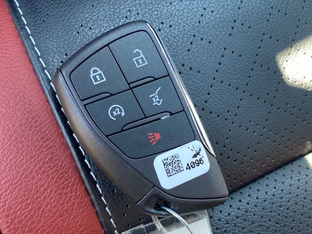 Used 2024 Chevrolet Traverse RS image 27