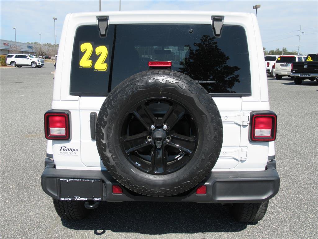 Used 2022 Jeep Wrangler Unlimited Sahara image 5