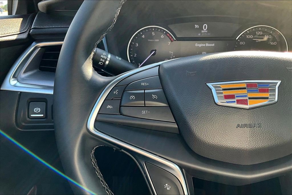 Certified 2025 Cadillac XT5 Luxury image 11
