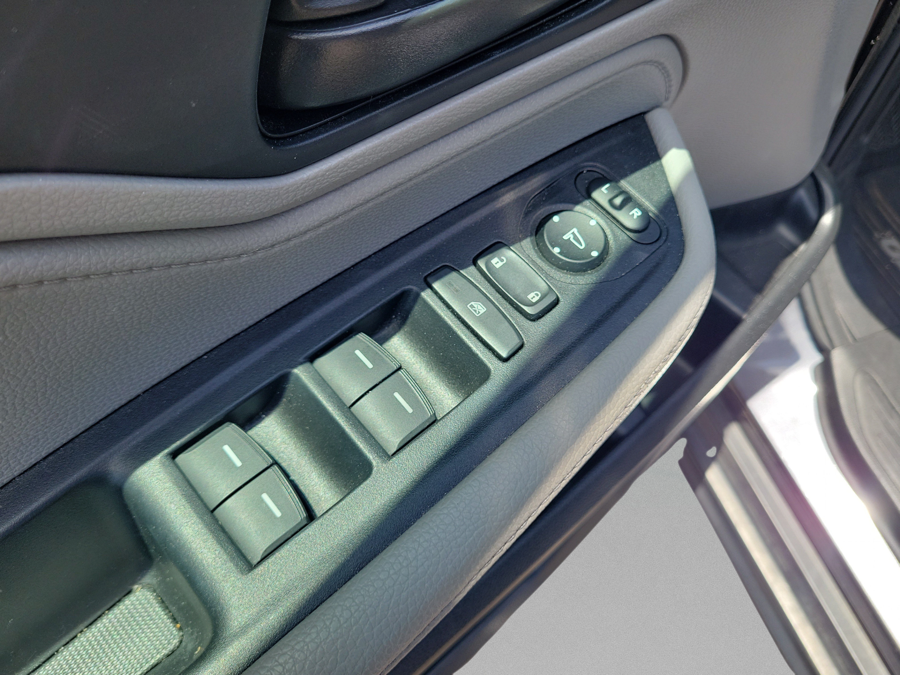 Certified 2023 Honda Odyssey EX-L image 24