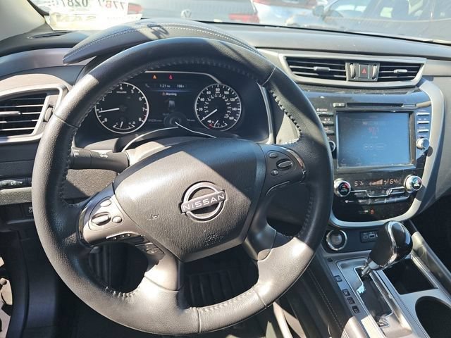 Used 2023 Nissan Murano SV FWD image 7