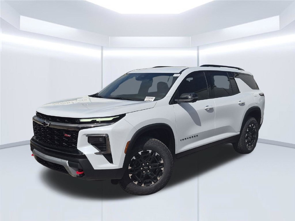 New 2027 Chevrolet Traverse Z71 w/ Driver Confidence Package AWD/4WD image 2