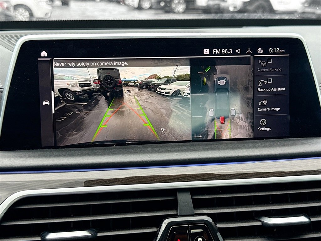 Used 2022 BMW 750i xDrive w/ Executive Package image 15