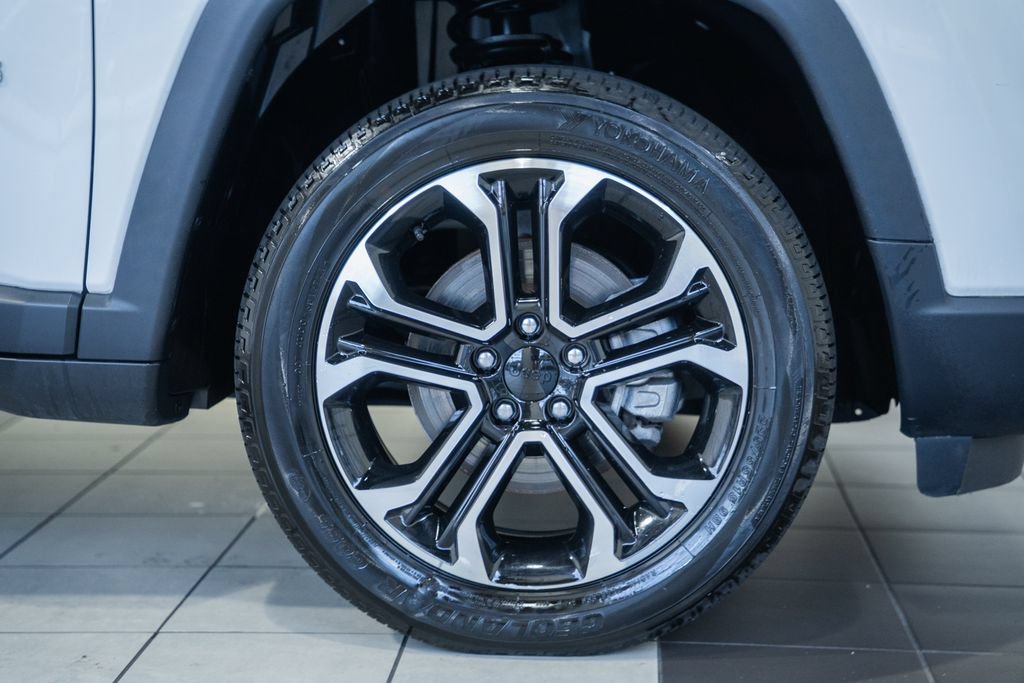 Certified 2022 Jeep Compass Limited AWD/4WD image 17