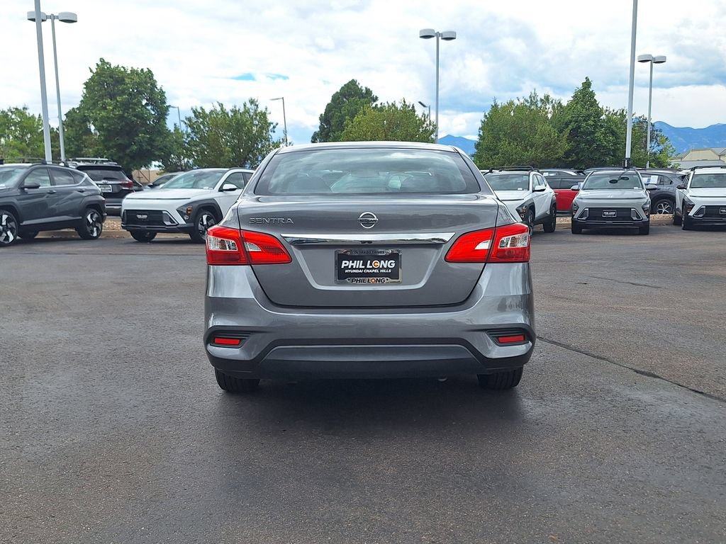 Used 2016 Nissan Sentra S FWD image 5