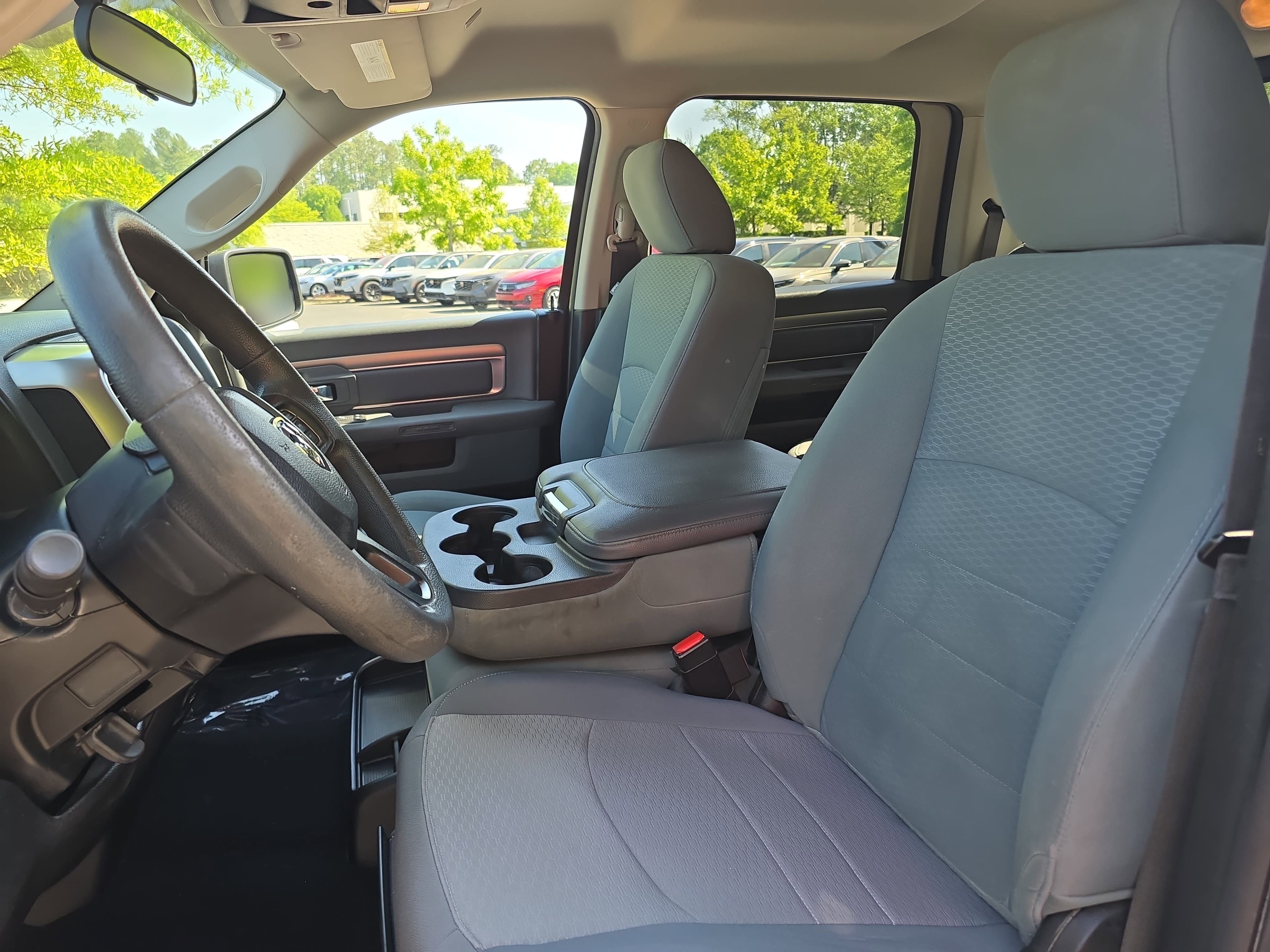 Used 2019 RAM 1500 Classic SLT RWD image 14