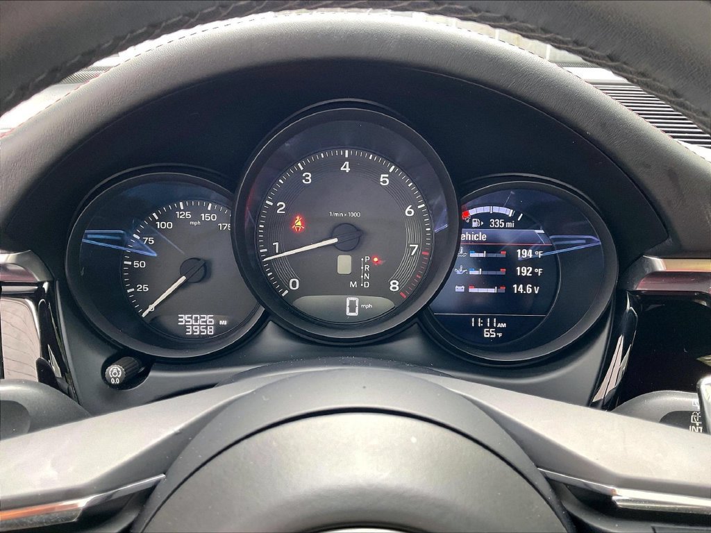 Certified 2023 Porsche Macan AWD/4WD image 25