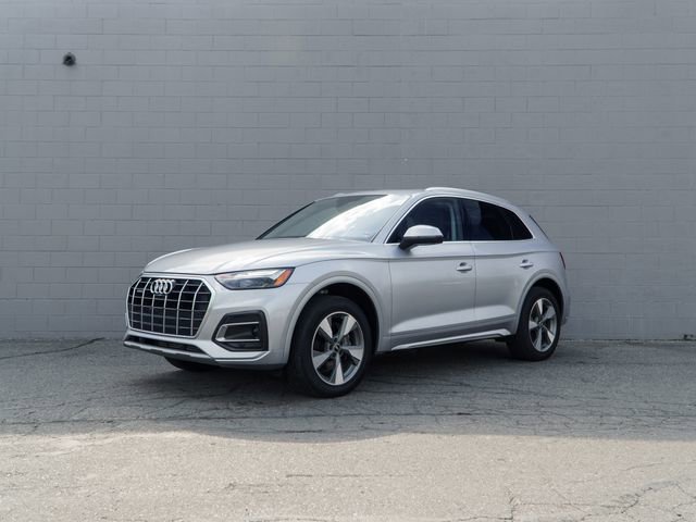 Used 2023 Audi Q5 2.0T Premium Plus w/ Premium Plus Package AWD/4WD image 1