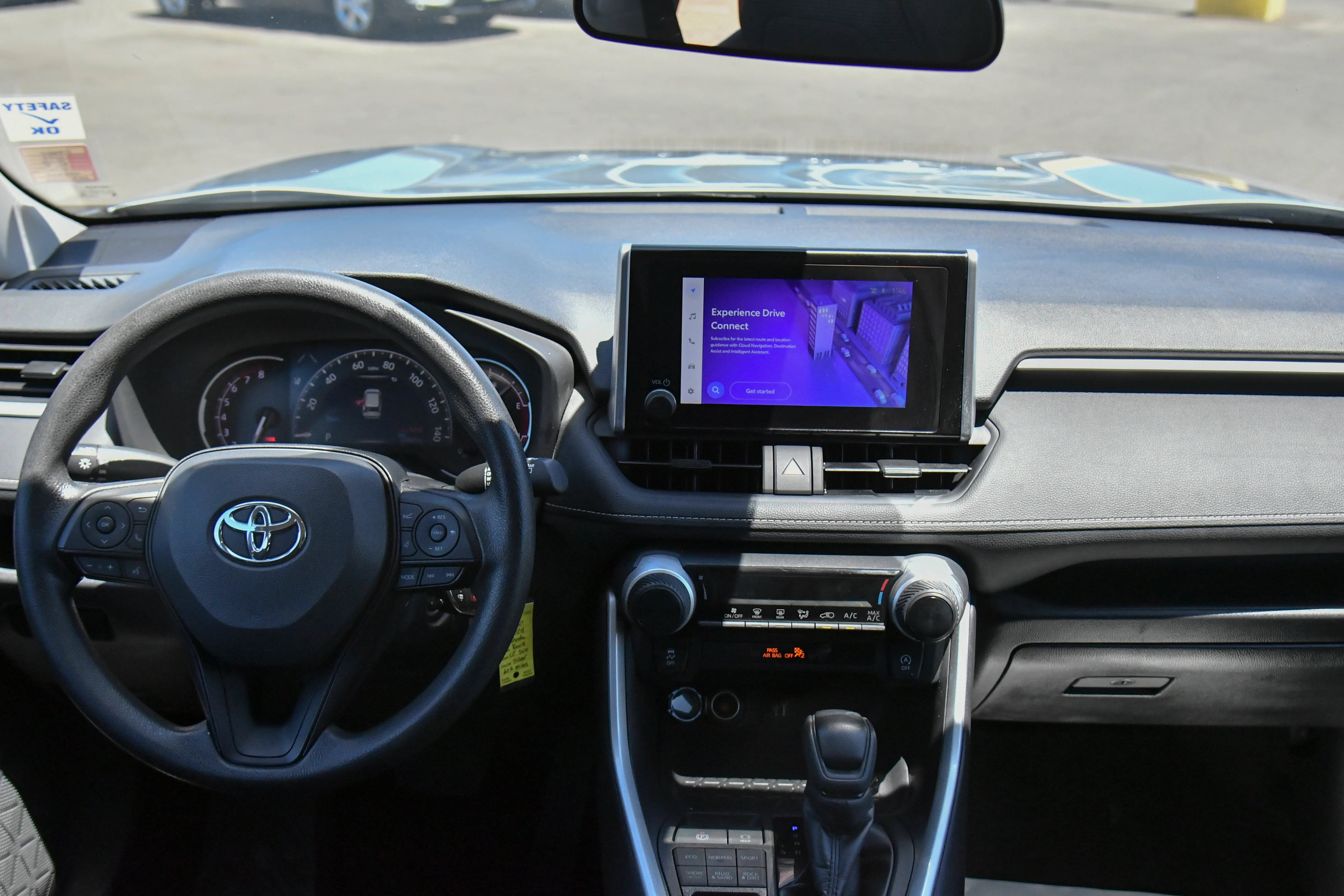 Used 2024 Toyota RAV4 LE AWD/4WD image 34
