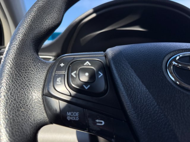 Used 2017 Toyota Camry LE FWD image 18