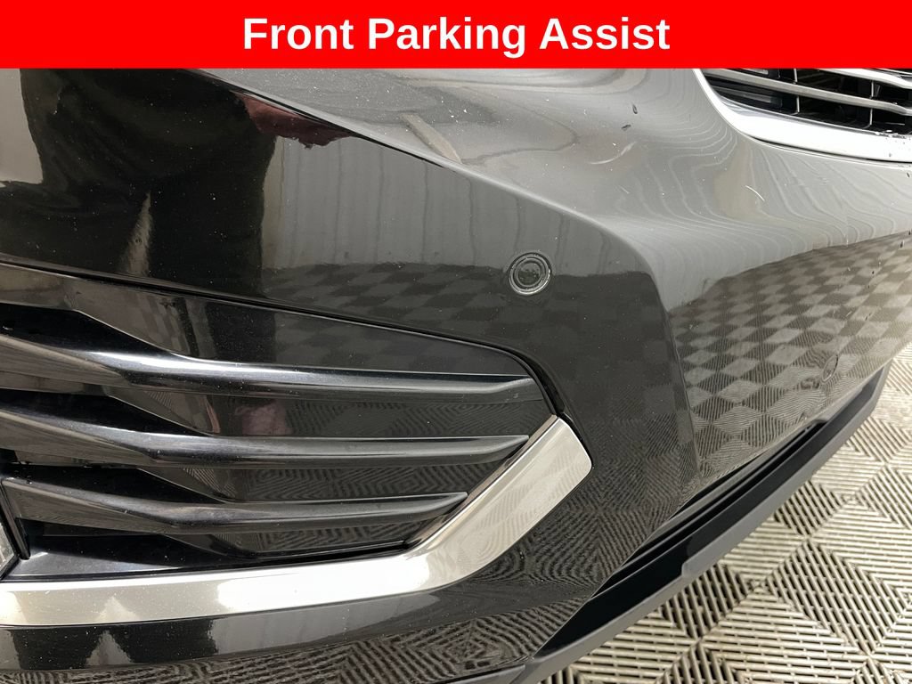 Certified 2018 Cadillac XT5 Luxury w/ Driver Awareness Package AWD/4WD image 19