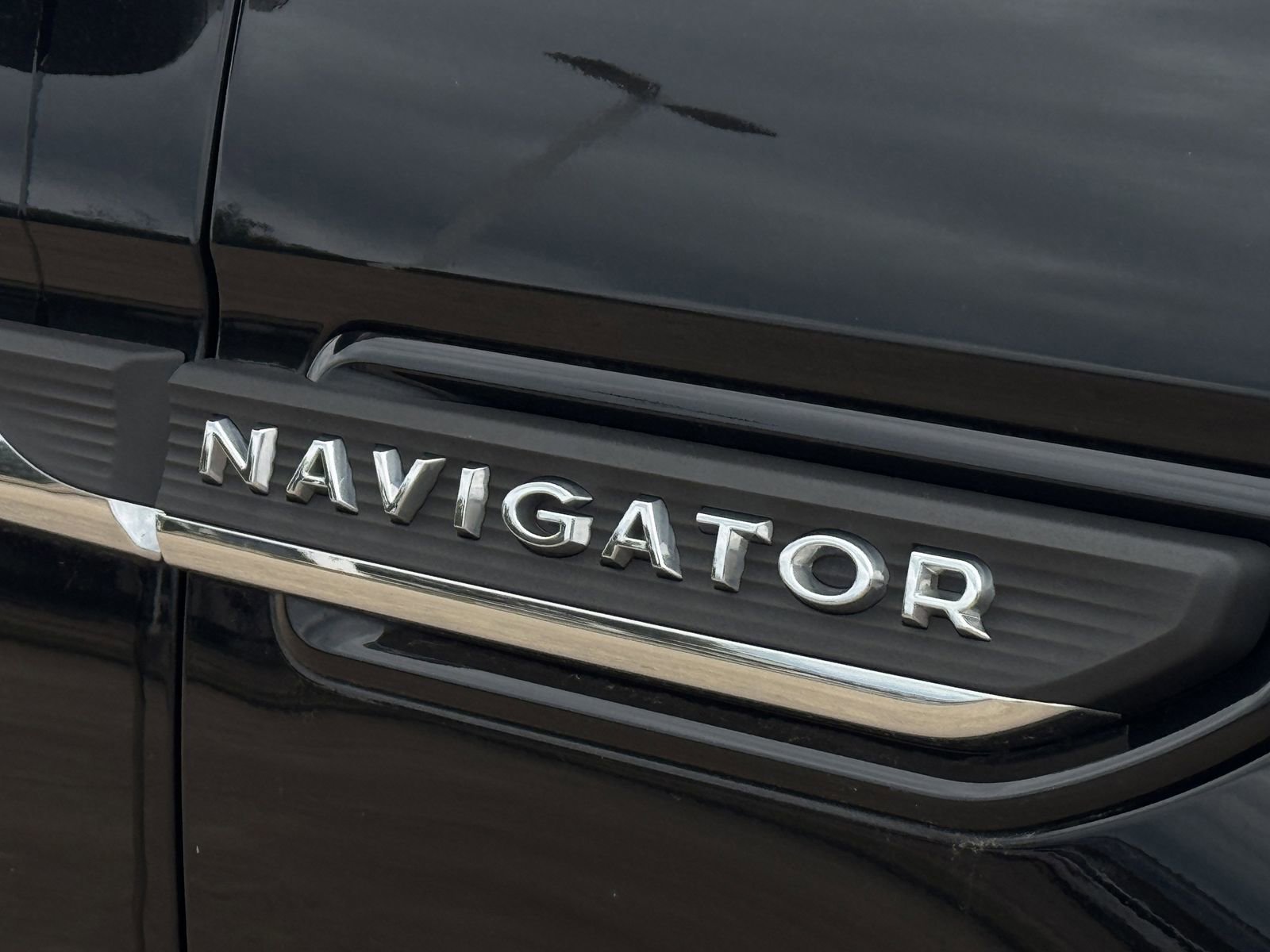 Used 2022 Lincoln Navigator L Reserve AWD/4WD image 11