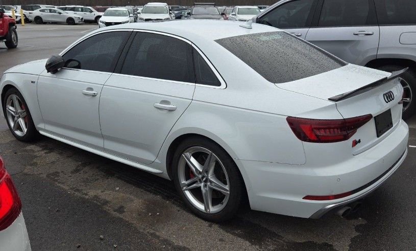 Used 2018 Audi S4 Prestige w/ Prestige Package image 2