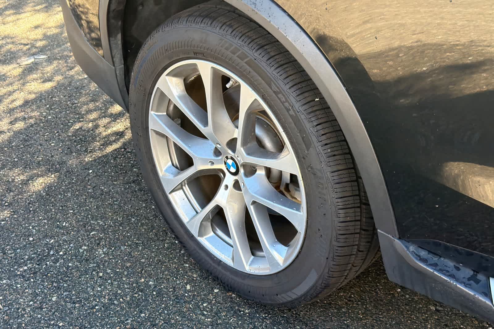 Used 2019 BMW X5 xDrive40i w/ Convenience Package AWD/4WD image 14