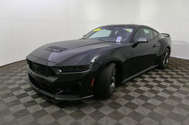 Used 2025 Ford Mustang Dark Horse image 6
