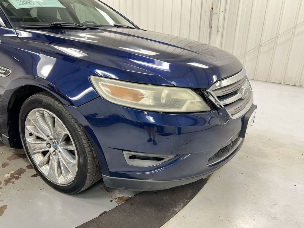 Used 2011 Ford Taurus Limited image 27