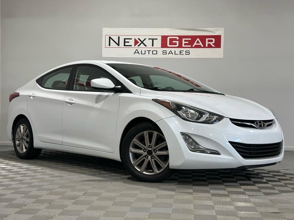 Used 2016 Hyundai Elantra SE w/ Option Group 02 FWD image 1