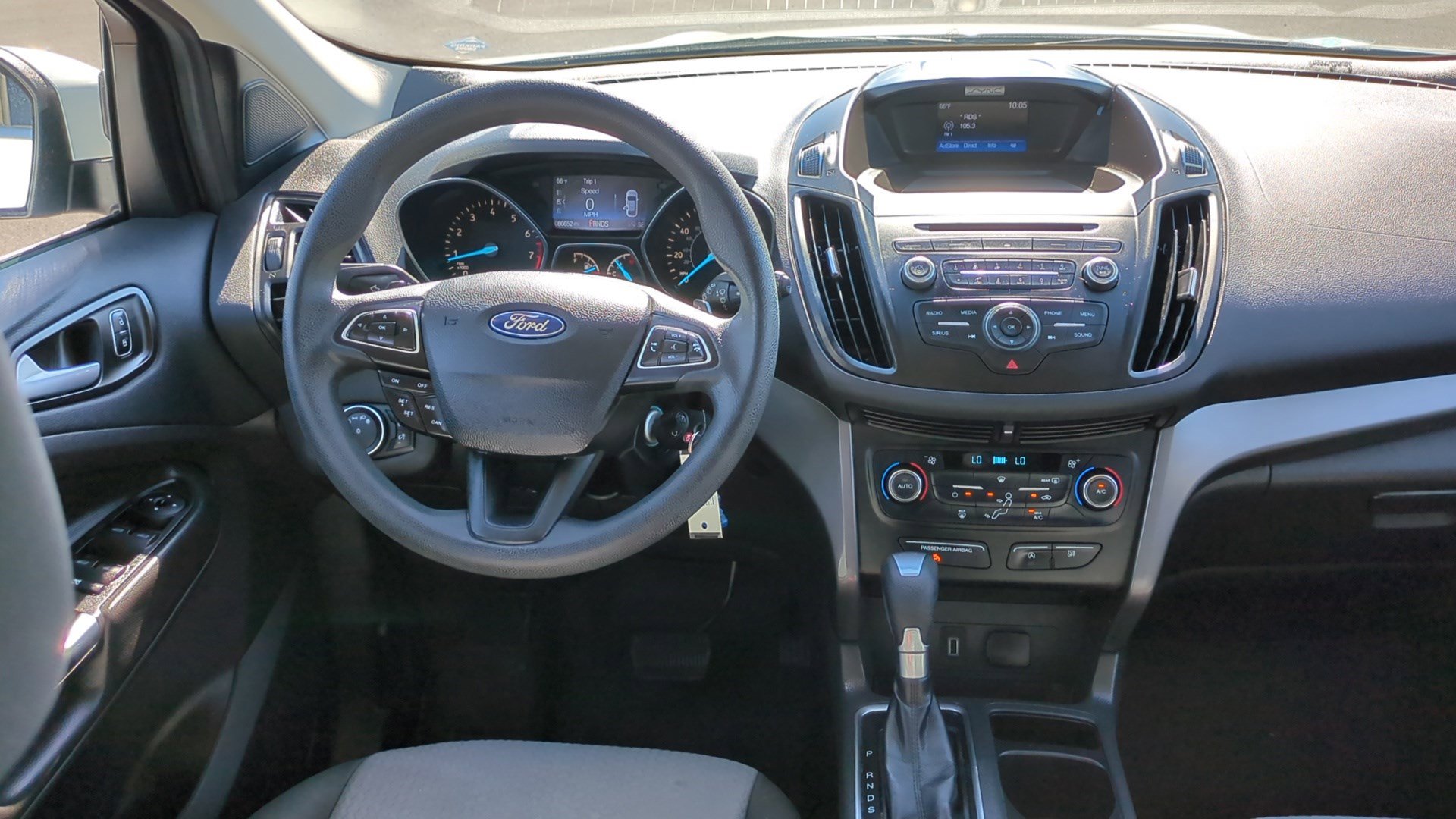 Used 2017 Ford Escape SE image 25