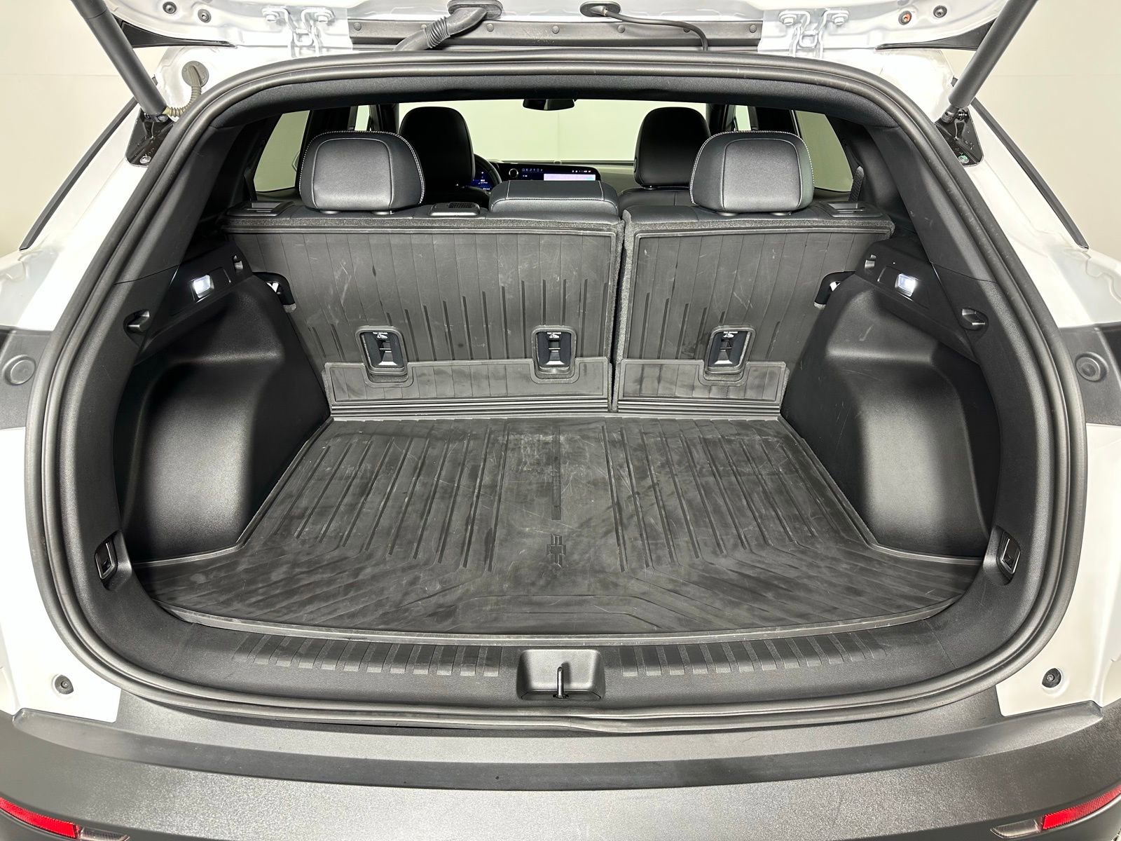 Used 2024 Chevrolet Blazer EV LT image 27