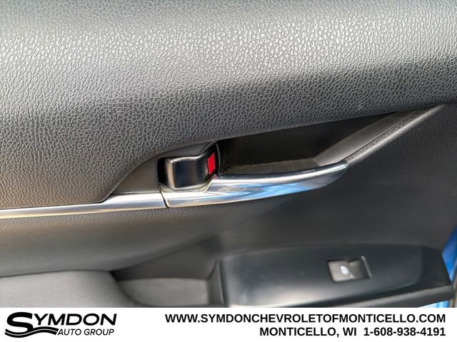 Used 2020 Toyota Camry XSE image 18