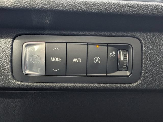 Used 2026 Chevrolet Traverse Z71 w/ Enhanced Driving Package AWD/4WD image 38