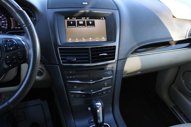 Used 2018 Lincoln MKT AWD w/ Technology Package image 15