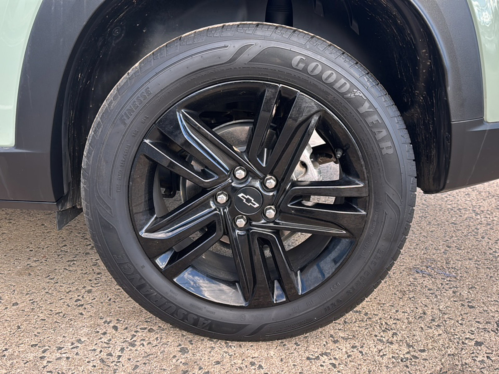 Used 2024 Chevrolet Trax ACTIV w/ Driver Confidence Package image 40