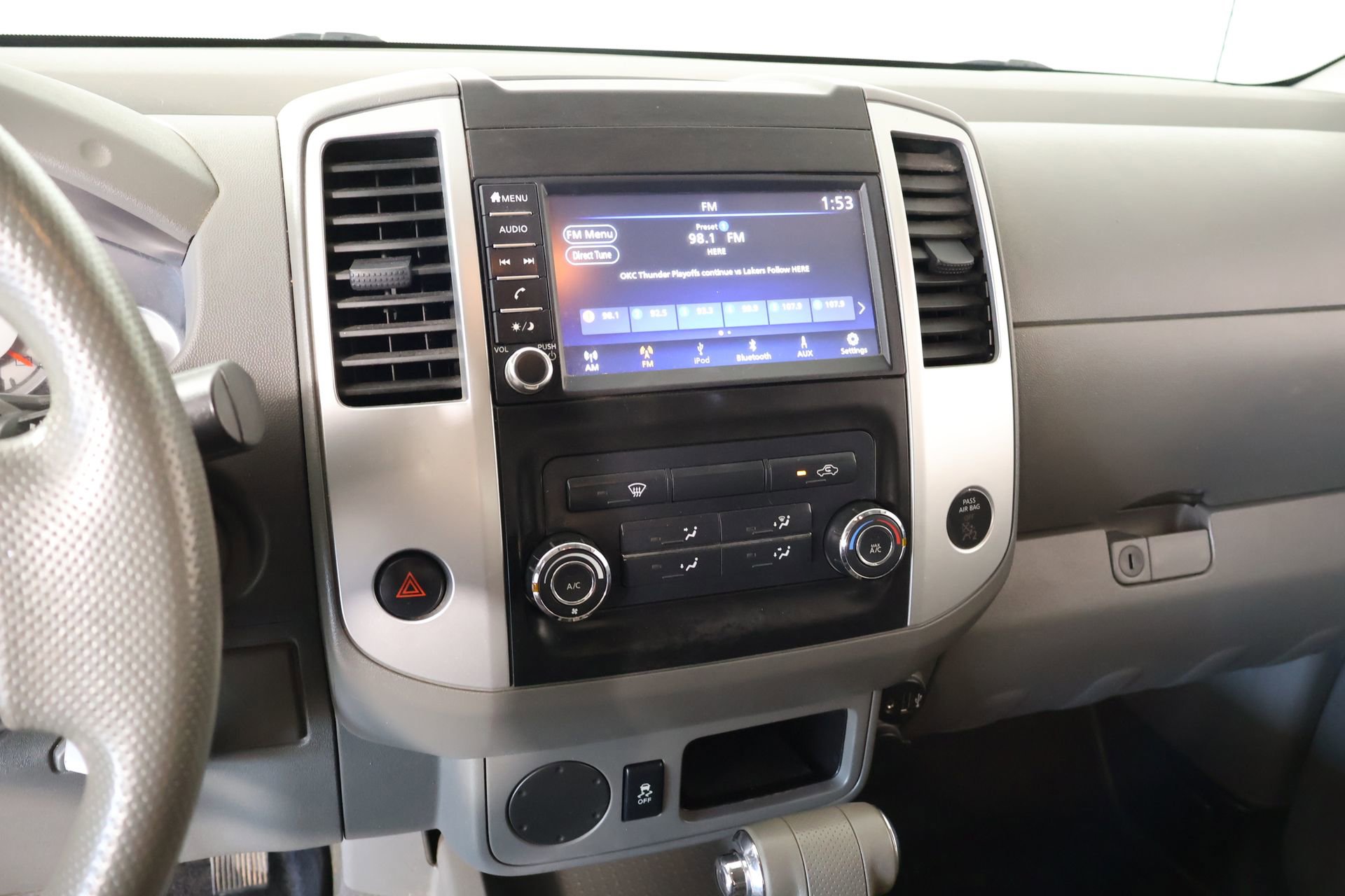 Used 2019 Nissan Frontier Desert Runner RWD image 5