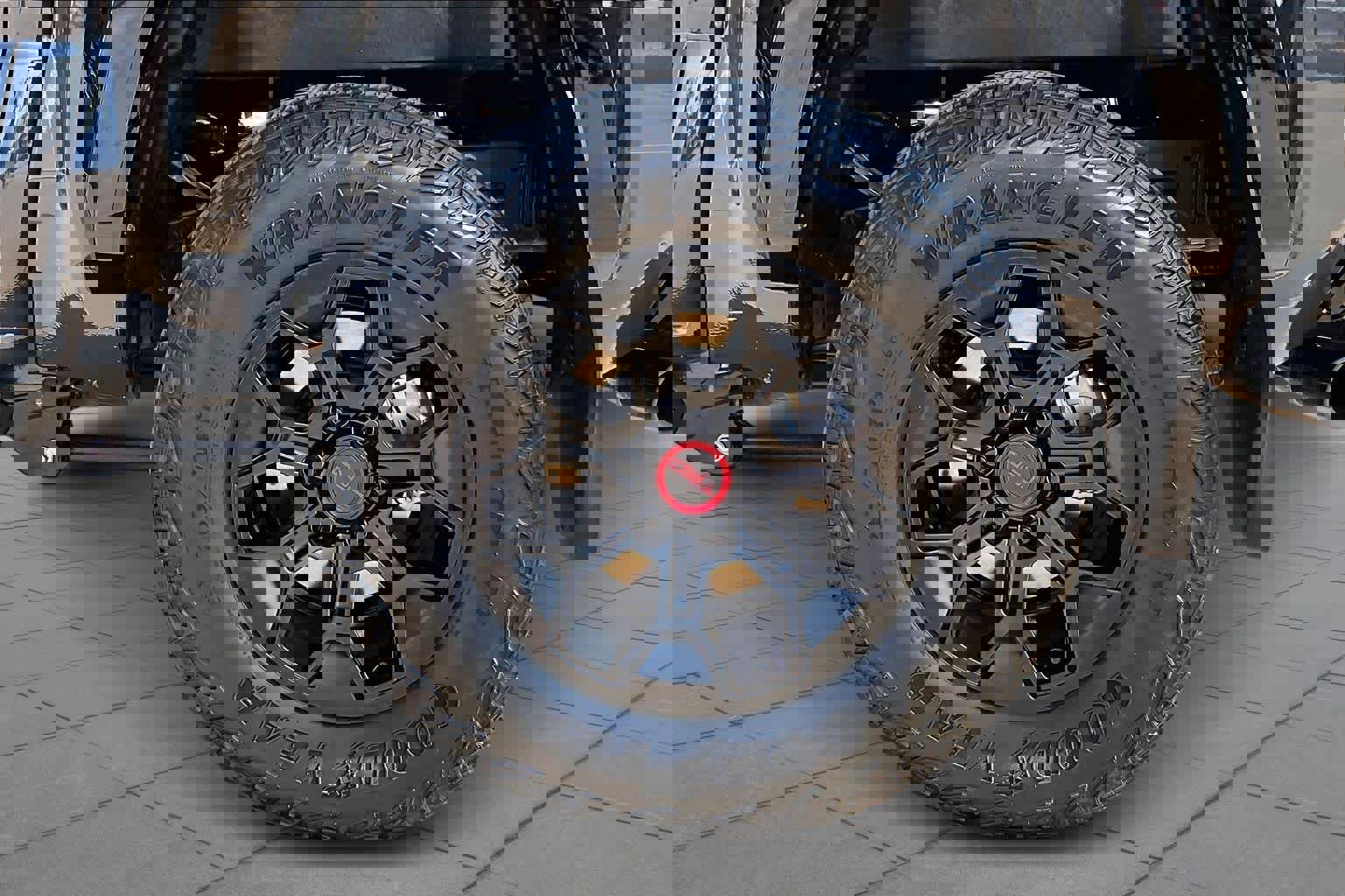 Used 2025 Toyota Tacoma TRD Pro w/ Tow Tech Package image 11