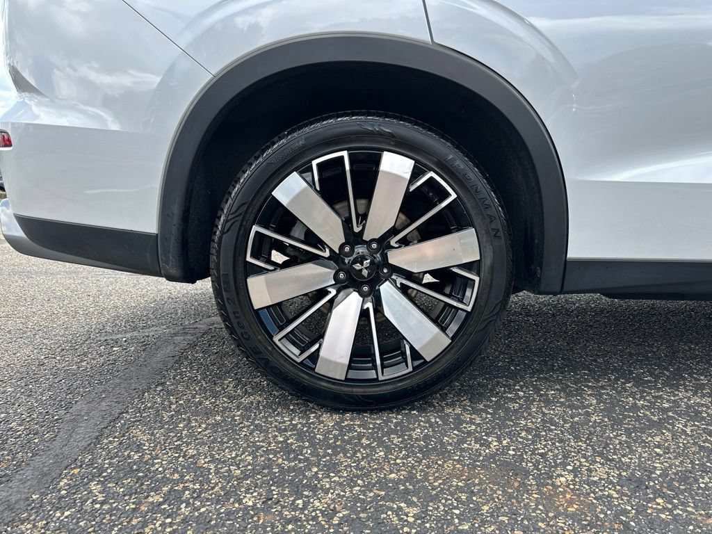 Used 2025 Mitsubishi Outlander SE AWD/4WD image 20