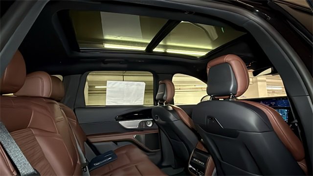 New 2026 Lincoln Nautilus Reserve image 5