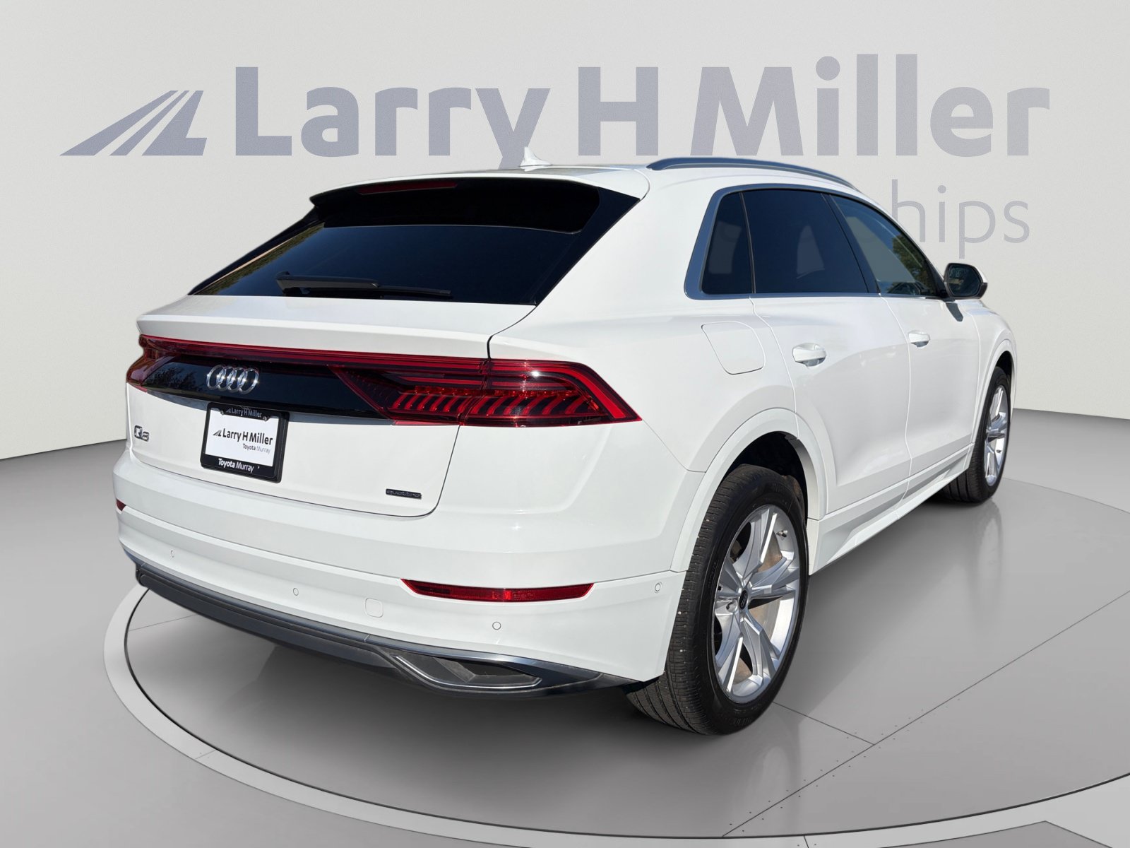 Used 2023 Audi Q8 Premium Plus AWD/4WD image 5