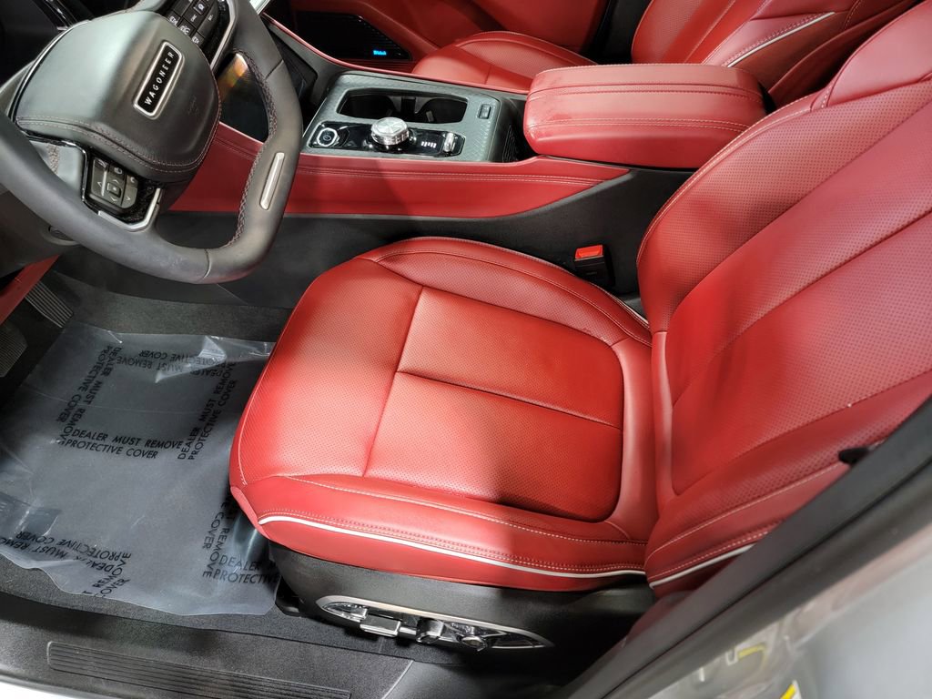 Used 2025 Jeep Wagoneer S Launch Edition image 11